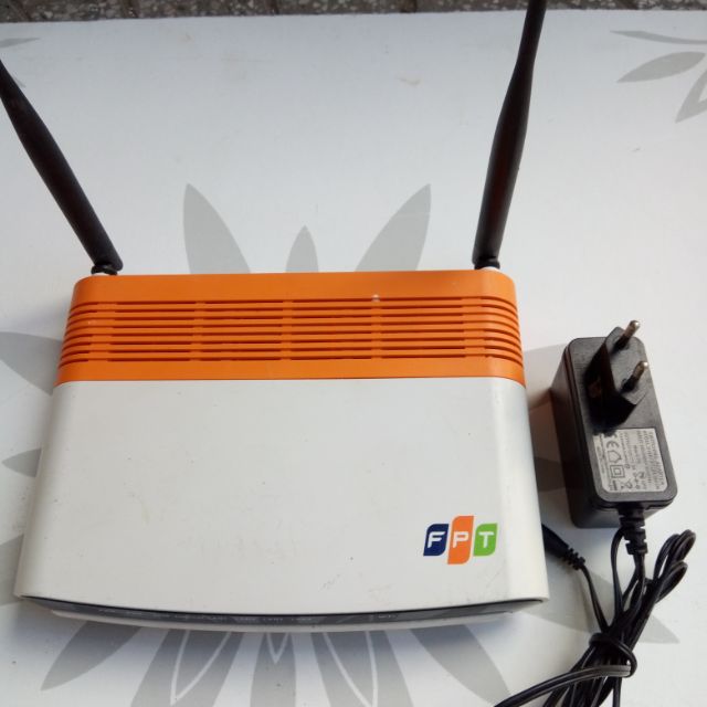 Modem-wifi-fpt-ep9108w-4fe